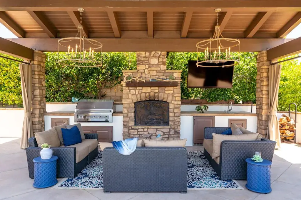 Houzz Feature Mediterranean Outdoor