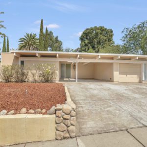 Before of Mid Century Modern Eichler remodel in Thousand Oaks by JRP Design and Remodel
